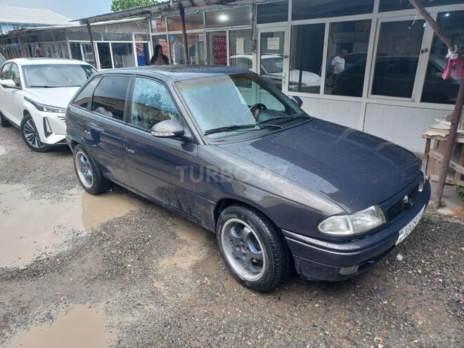 Opel Astra-1