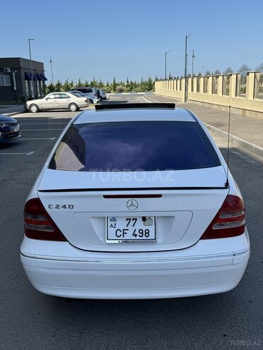 Mercedes C 240-11