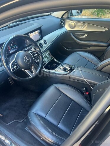 Mercedes E 300-5