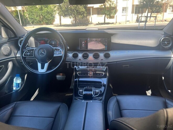 Mercedes E 300-6