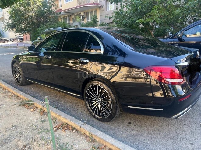 Mercedes E 300-4