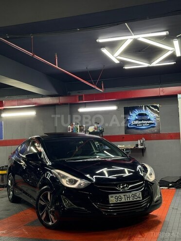 Hyundai Elantra-1