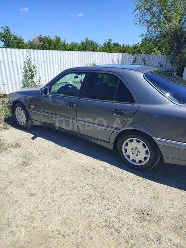 Mercedes C 200-4