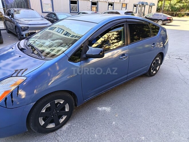 Toyota Prius-4