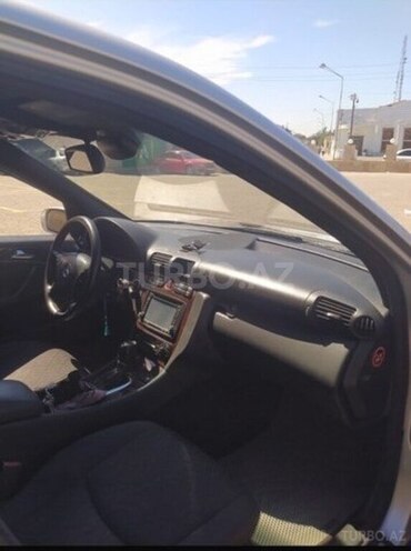 Mercedes C 200-2