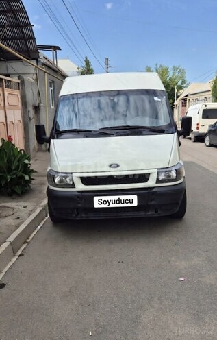 Ford Transit-1