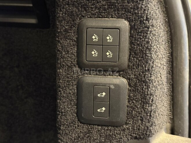Land Rover Range Rover-19