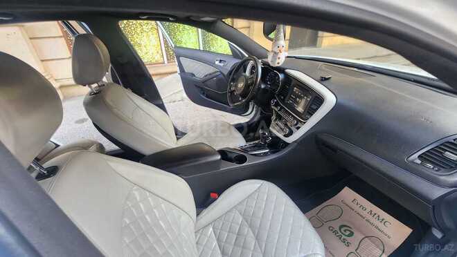 Kia Optima-11