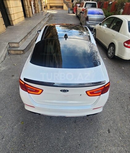 Kia Optima-3