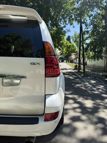 Toyota Land Cruiser Prado-8