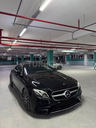 Mercedes E 220 d-4