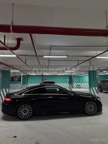 Mercedes E 220 d-5