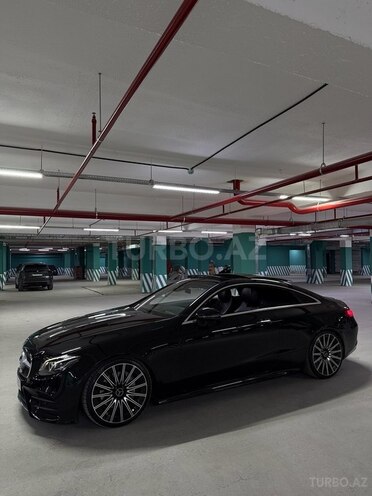 Mercedes E 220 d-8