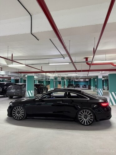 Mercedes E 220 d-7