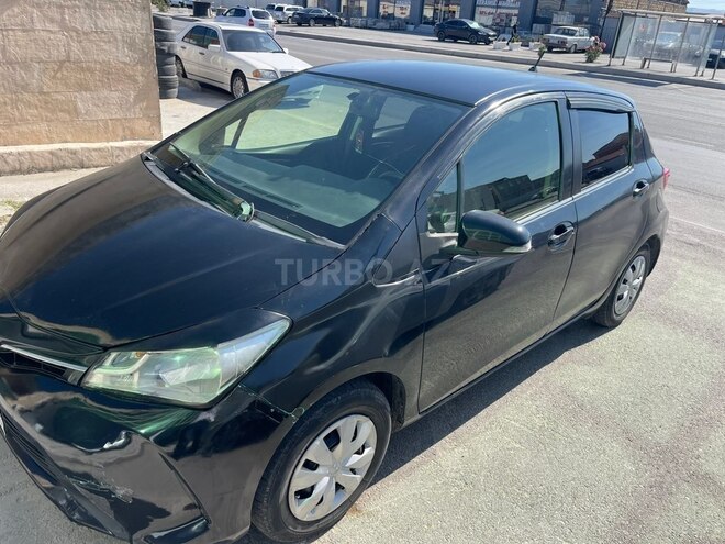 Toyota Vitz-5