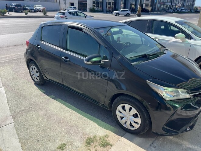 Toyota Vitz-6