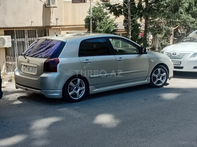 Toyota Corolla-6