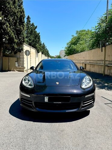 Porsche Panamera 4S Executive-2