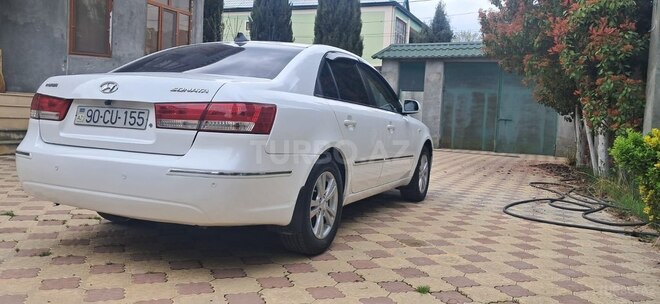 Hyundai Sonata-6