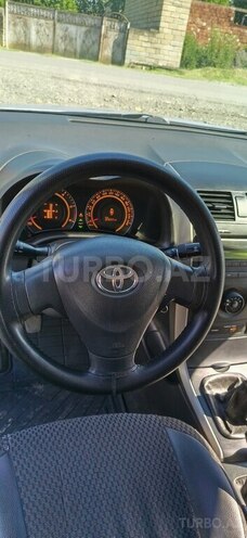 Toyota Corolla-6