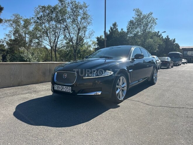 Jaguar XF-4