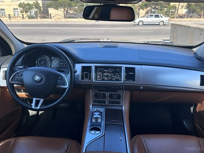 Jaguar XF-10