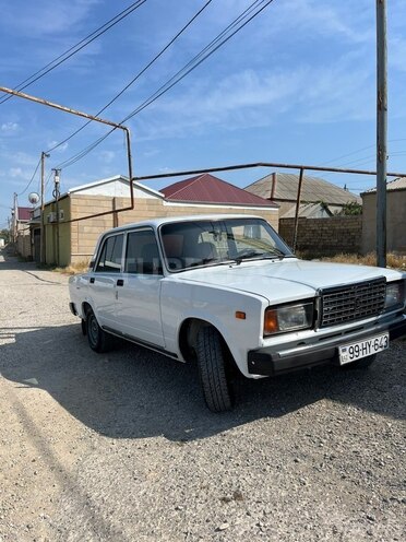 LADA (VAZ) 2107-2