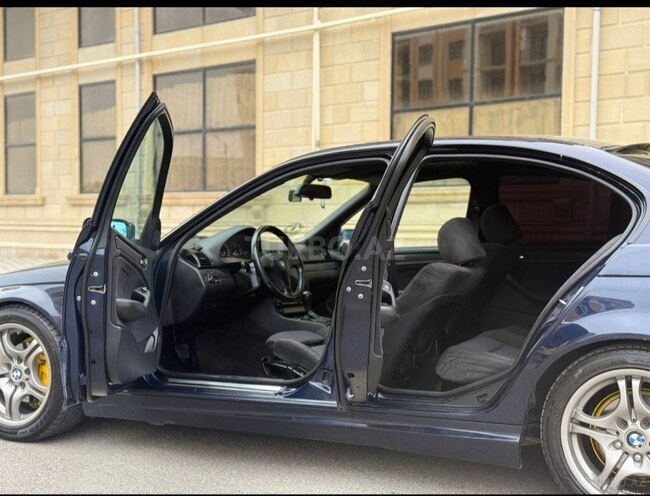 BMW 320-7