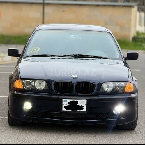 BMW 320-1