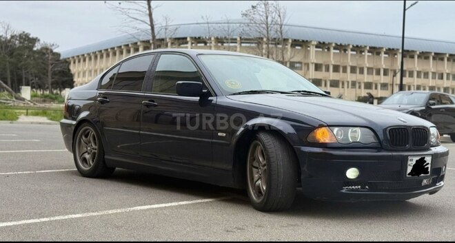 BMW 320-3