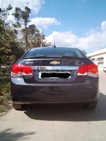 Chevrolet Cruze-4