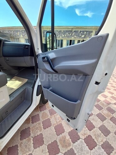 Volkswagen Crafter-10