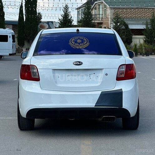 Kia Rio-2