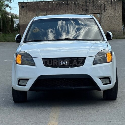 Kia Rio-1