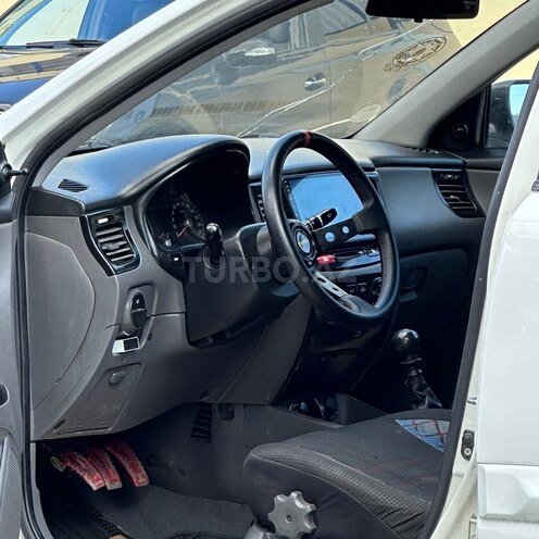 Kia Rio-9