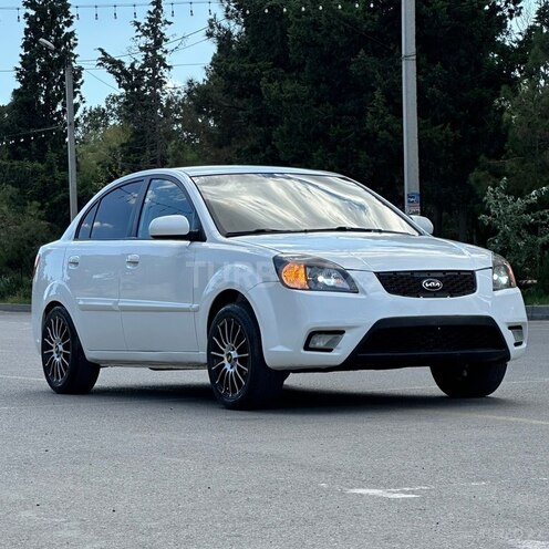 Kia Rio-8