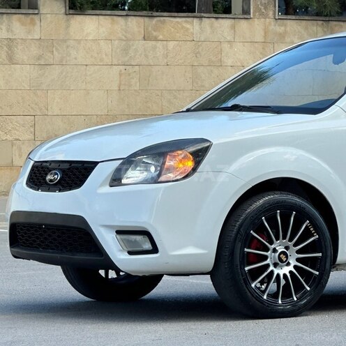 Kia Rio-6