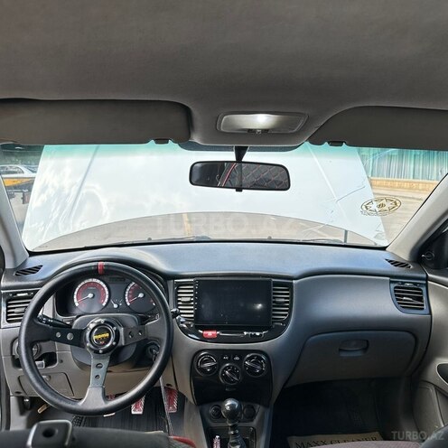 Kia Rio-3
