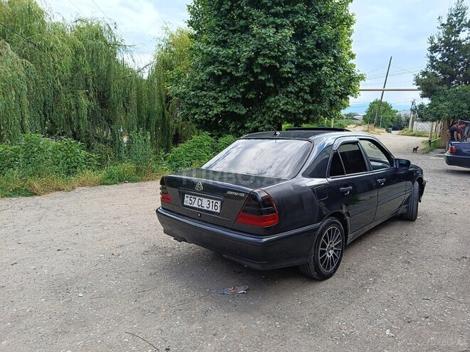 Mercedes C 200-2