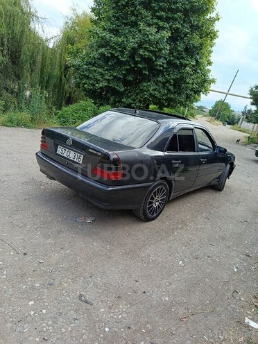 Mercedes C 200-3