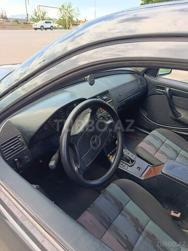 Mercedes C 200-9