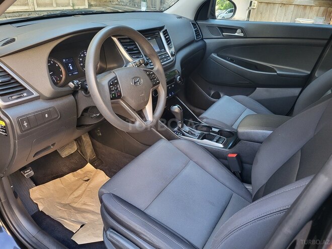 Hyundai Tucson-12
