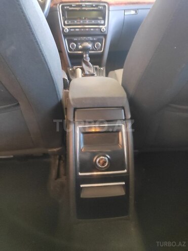 Skoda Superb-8