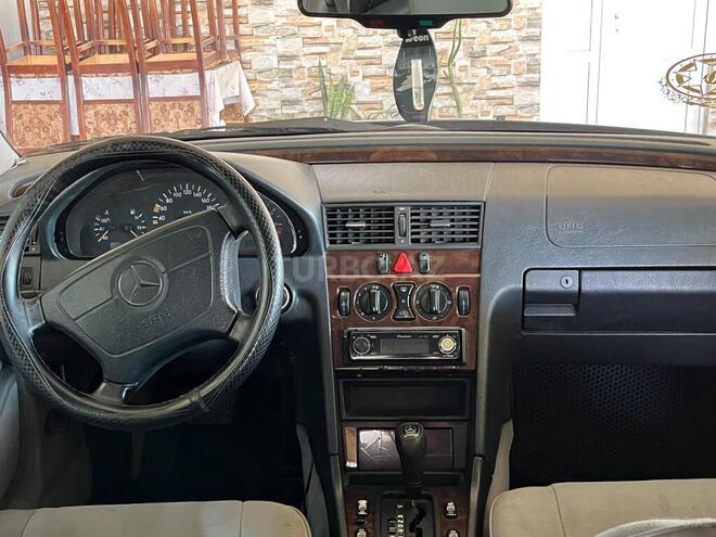 Mercedes C 200-2
