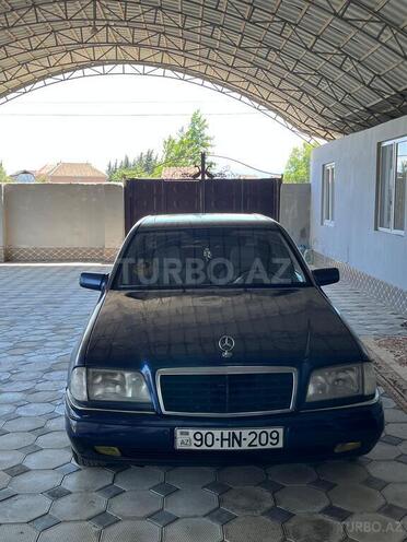 Mercedes C 200-1