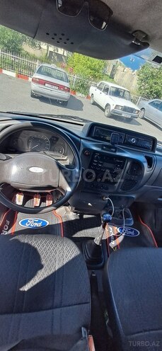 Ford Transit-3