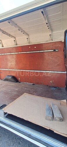 Ford Transit-14