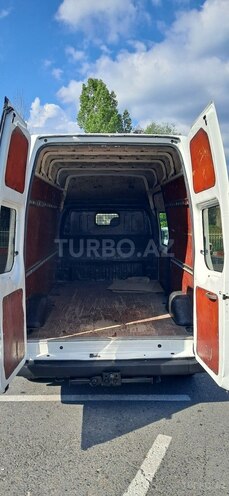 Ford Transit-6