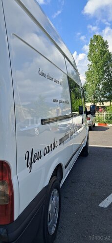Ford Transit-5