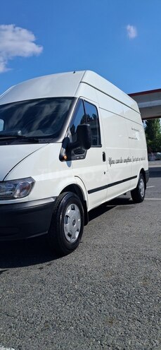 Ford Transit-10